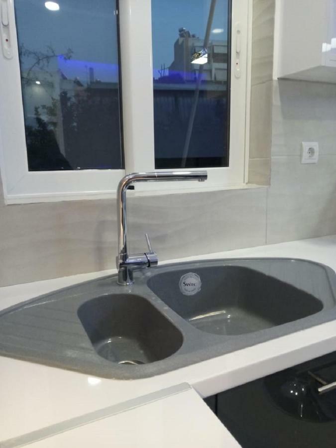 Luxury Apartment Next To The Sea Beach Atena Exterior foto
